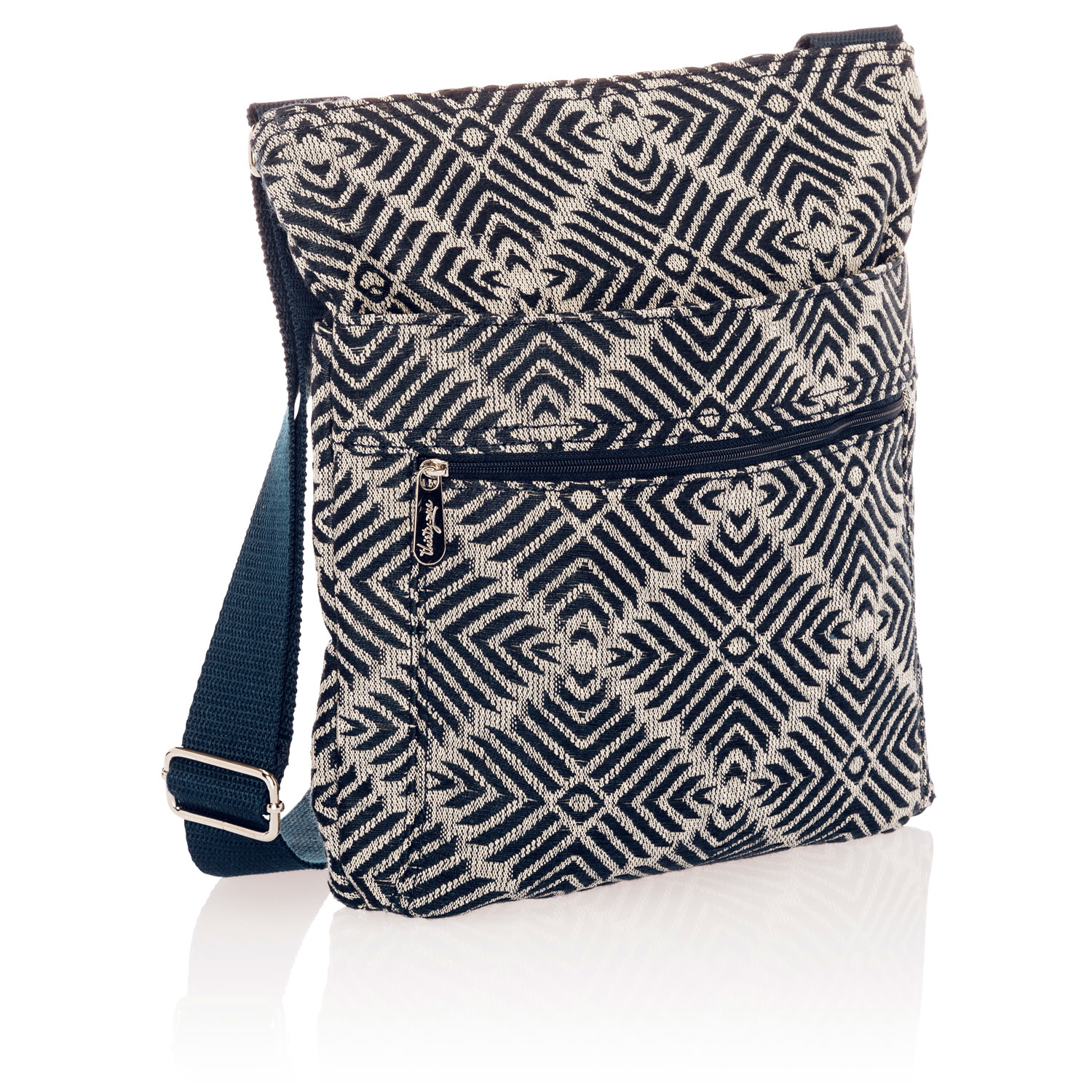 Casual Crossbody Tote from Thirty-One with Andrea Carver - YouTube