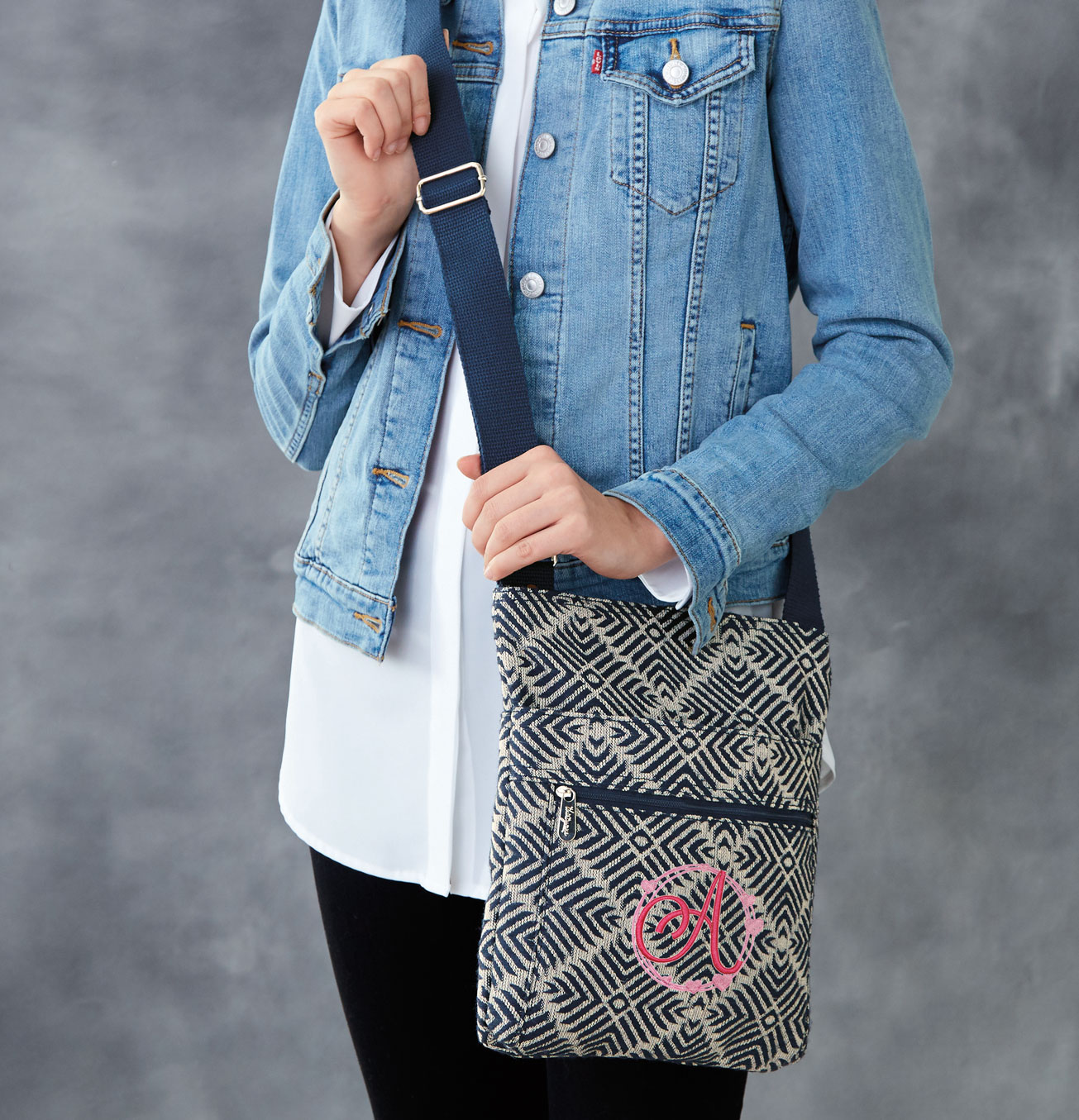 Thirty One Organizing Crossbody 2024 favors