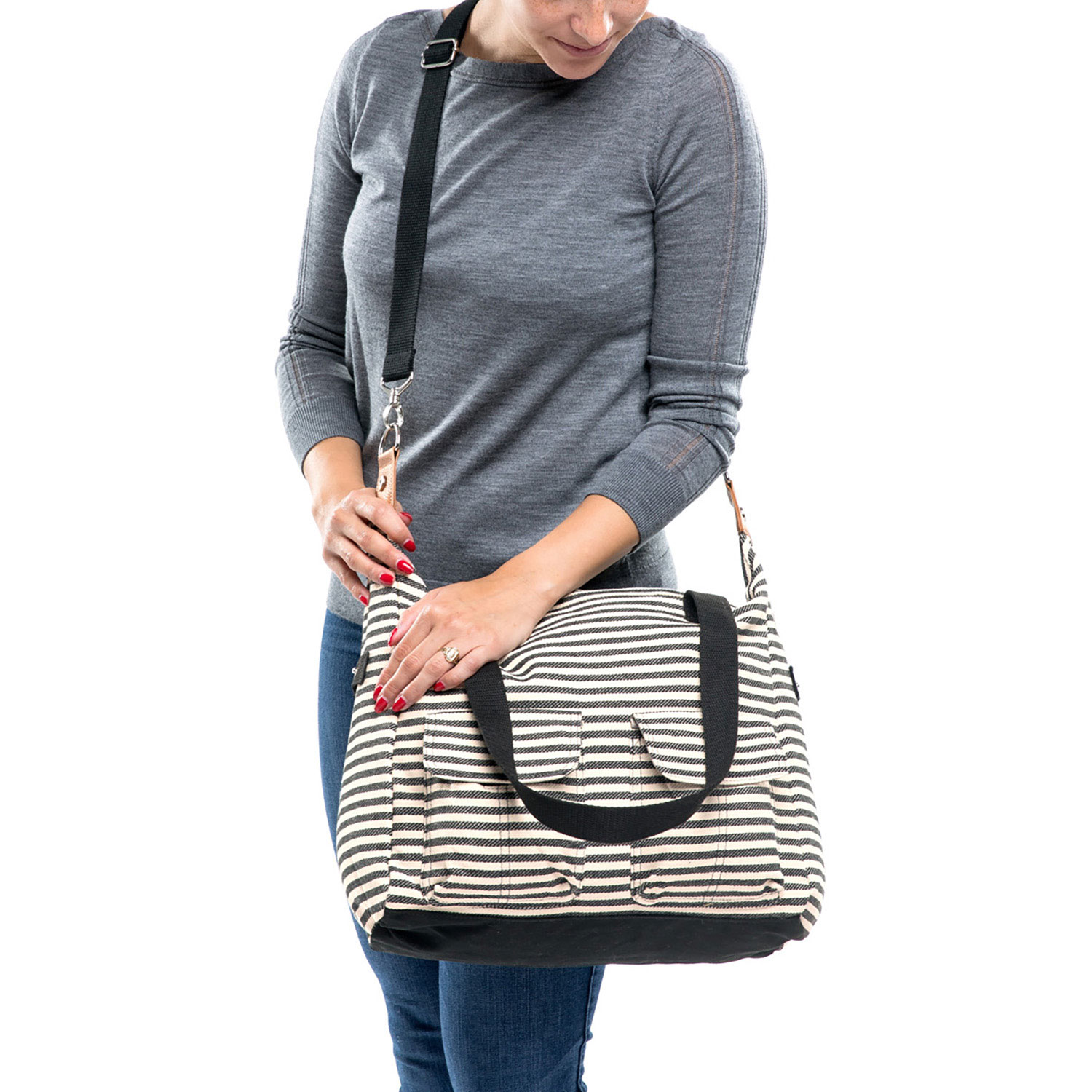 thirty one casual cargo bag