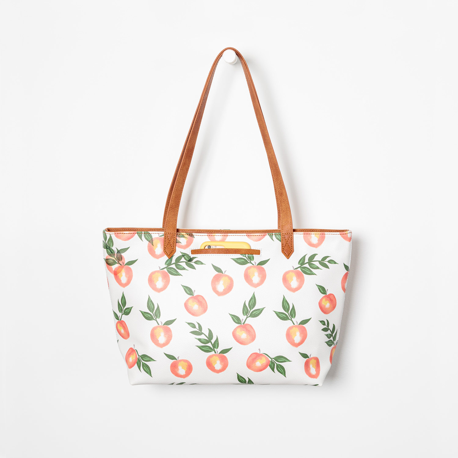 Peach Paradise Pebble City Scene Bag Thirty One Gifts Affordable Purses Totes Bags