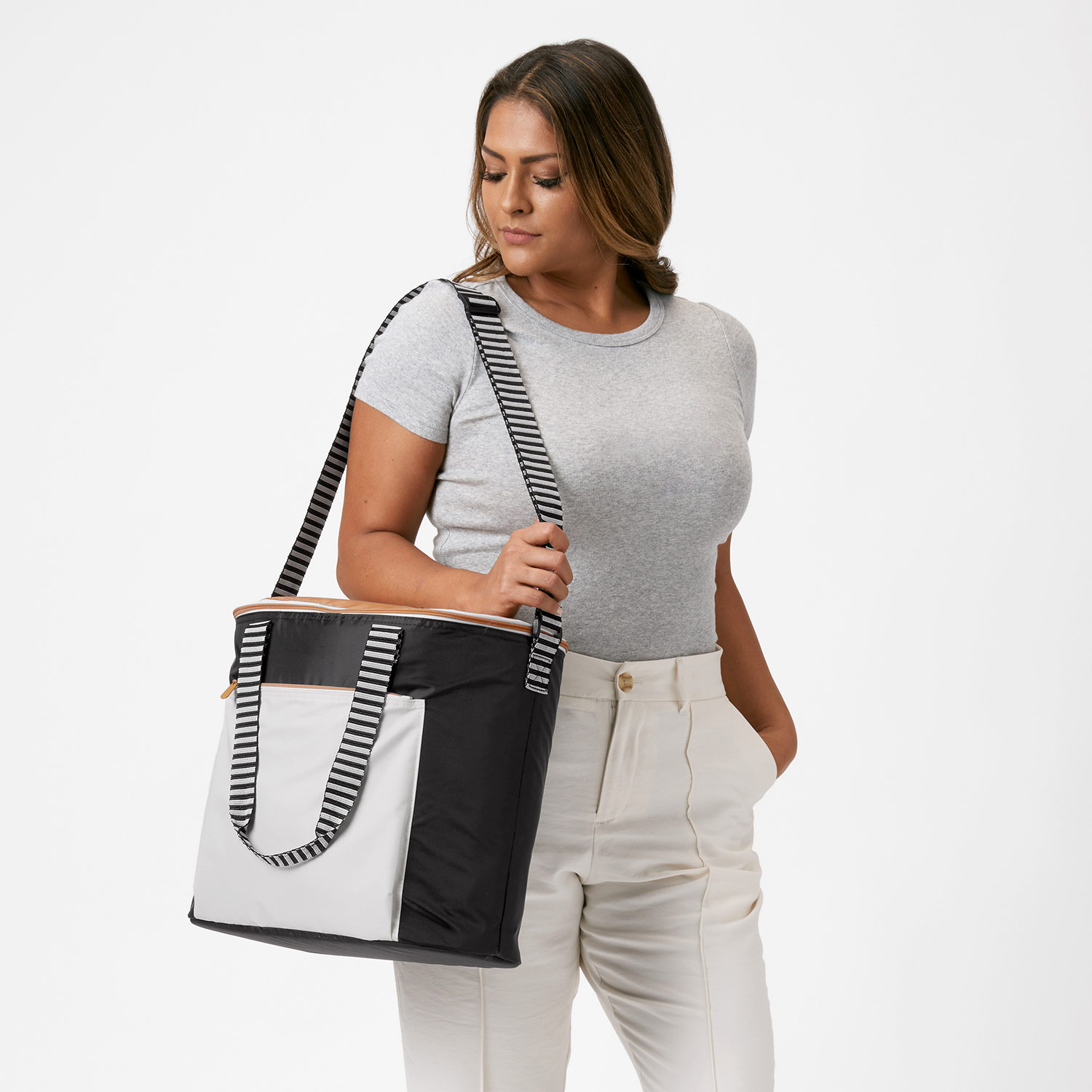 Back to Cool: One Tote, Three Ways